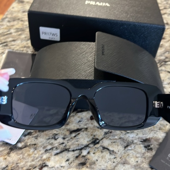 Prada Black Rectangle Sunglasses Grey Lens New - Picture 6 of 12
